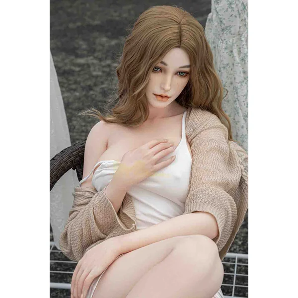 Eva – 5’4″ | 165cm Sex Doll