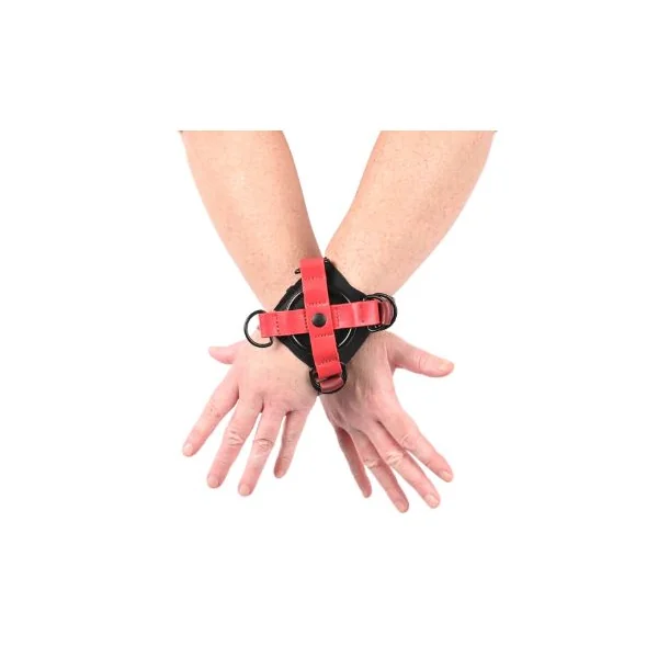 EX’S & OH’S CROSS CUFFS