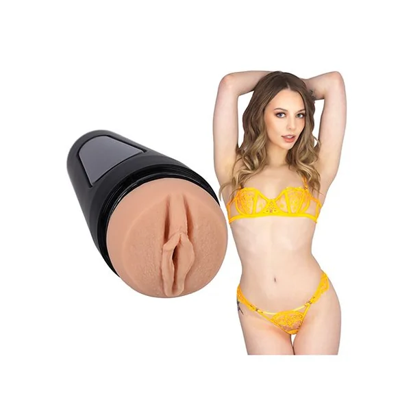 Main Squeeze Pussy Masturbator-Lily Larimar