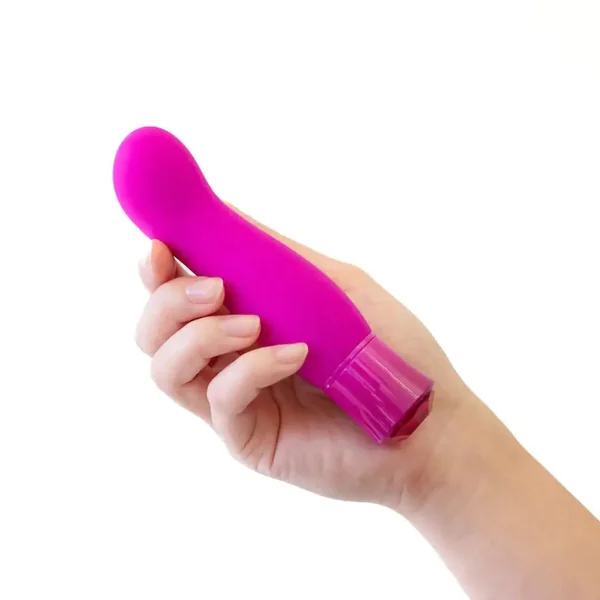 Oh My Gem Tourmaline Exclusive Warming Vibrator