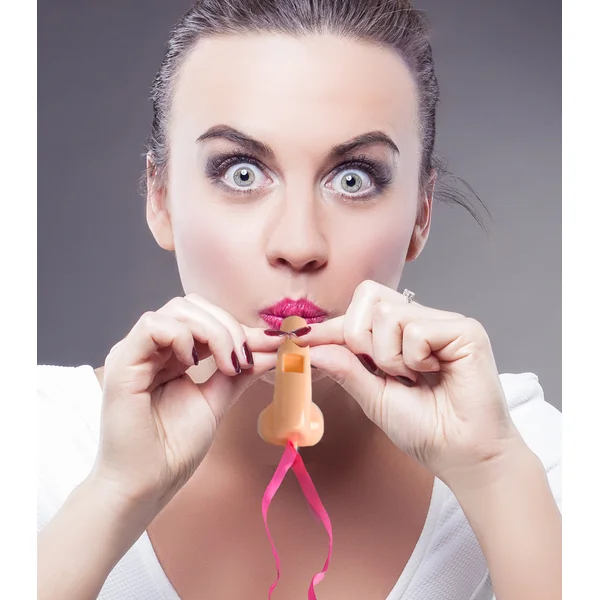 SUPER FUN PENIS PARTY WHISTLES 6PK